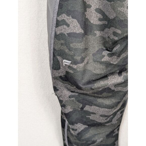 Fabletics PowerHold Camouflage Leggings w/ Pockets Women's Size Medium - Picture 9 of 12